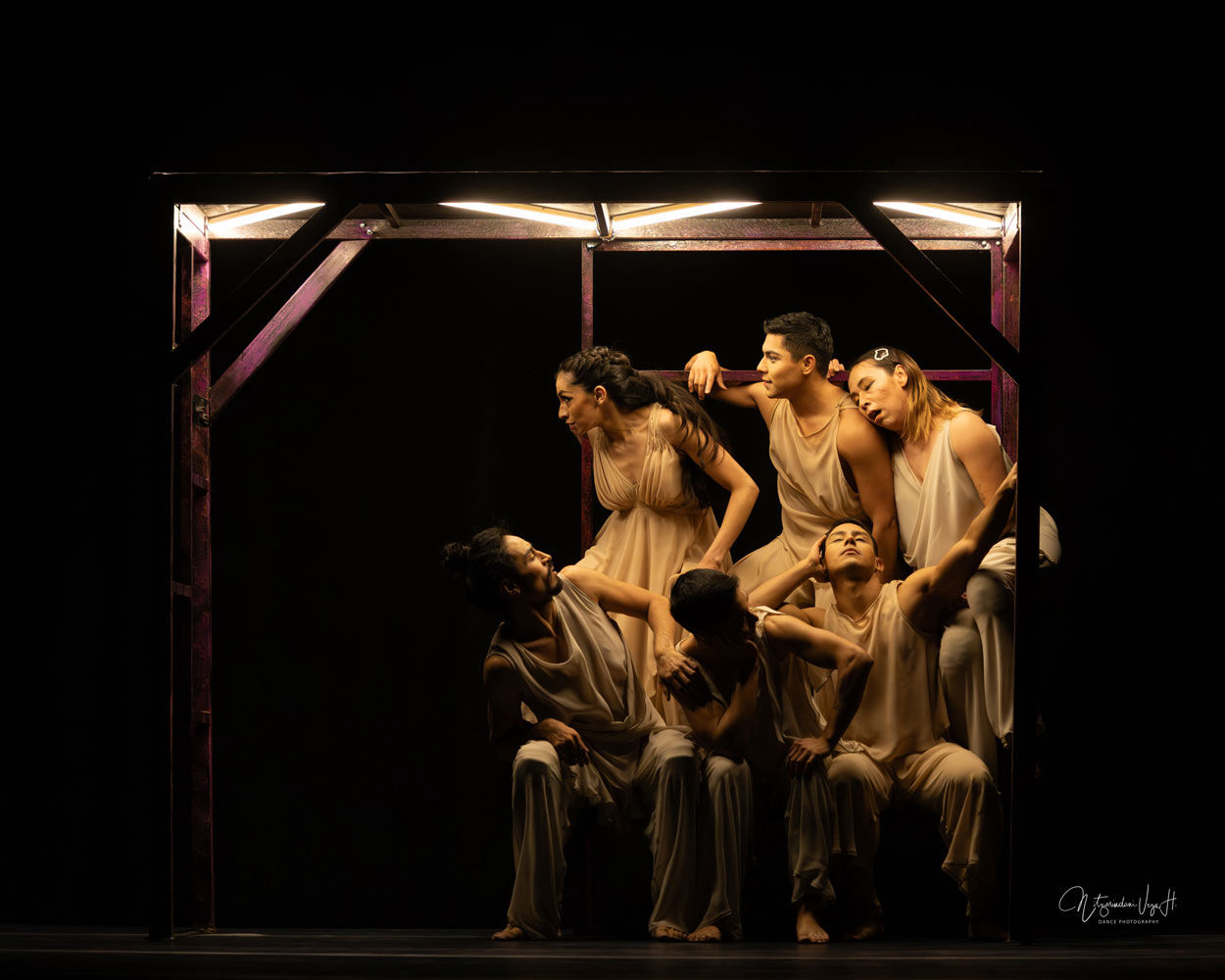 Aksenti - El Mandarin Milagroso