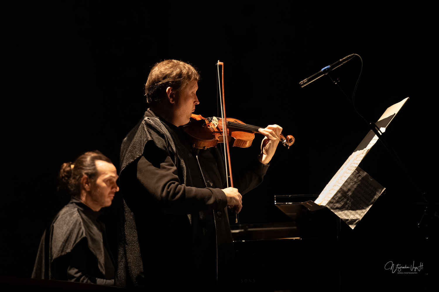 Aksenti - El Mandarin Milagroso